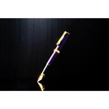 Diplomat Füllhalter Excellence A² violet rain gold 14 kt